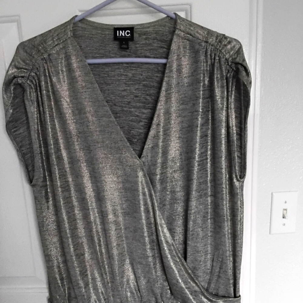 INC Shimmery Top.  NWOT
